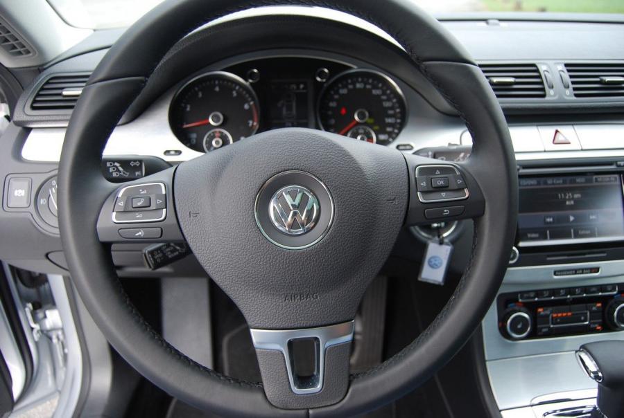  Volkswagen Passat CC 2008 года  (фото 100 из 121)